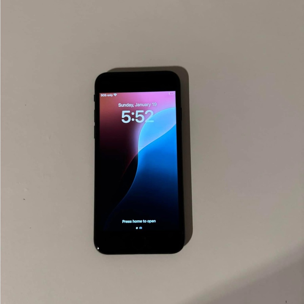 iPhone SE GUC